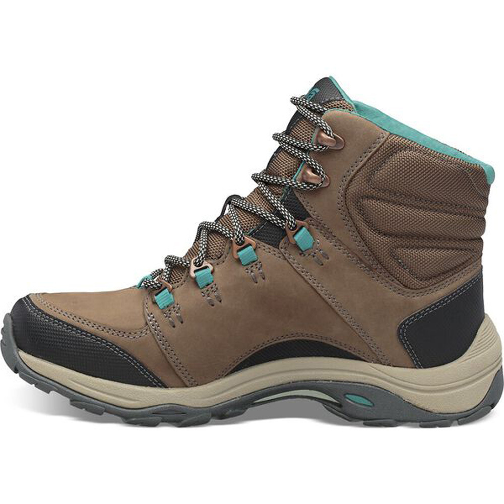 teva montara hiking boots