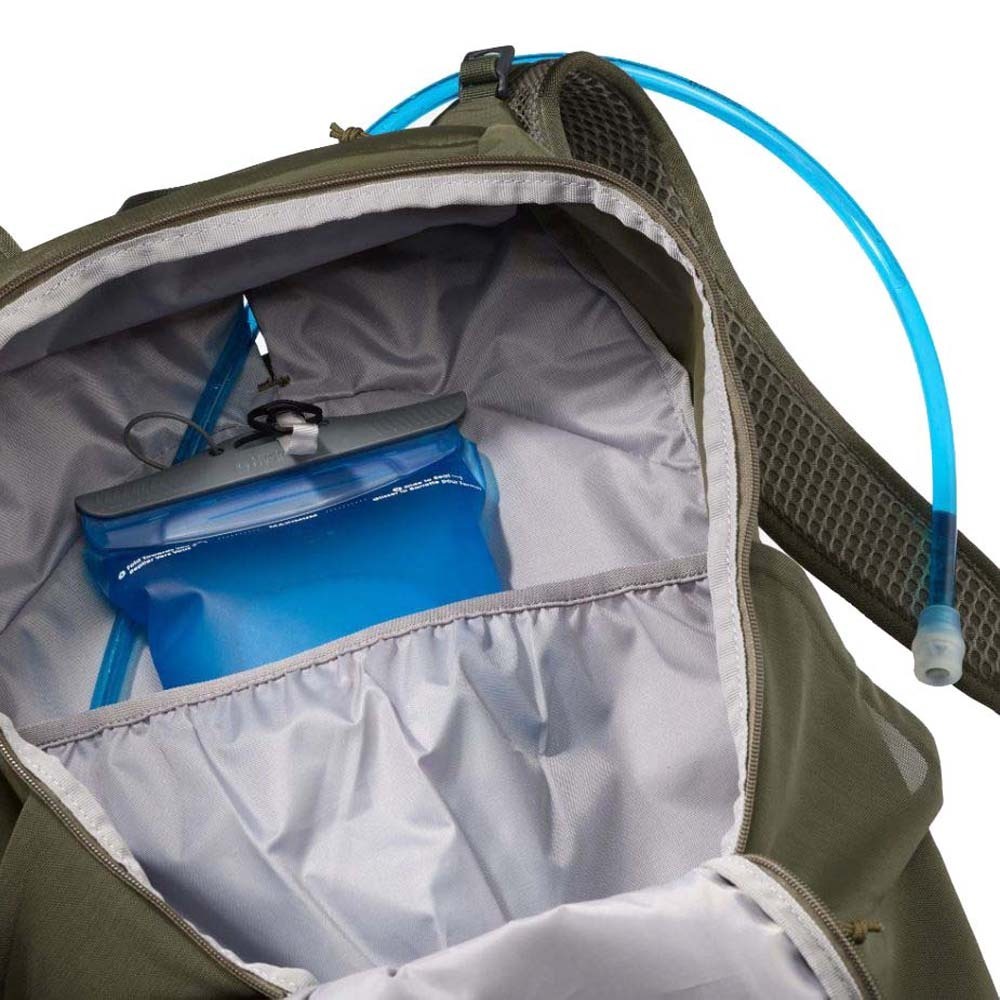 Salomon trailblazer 30l hot sale