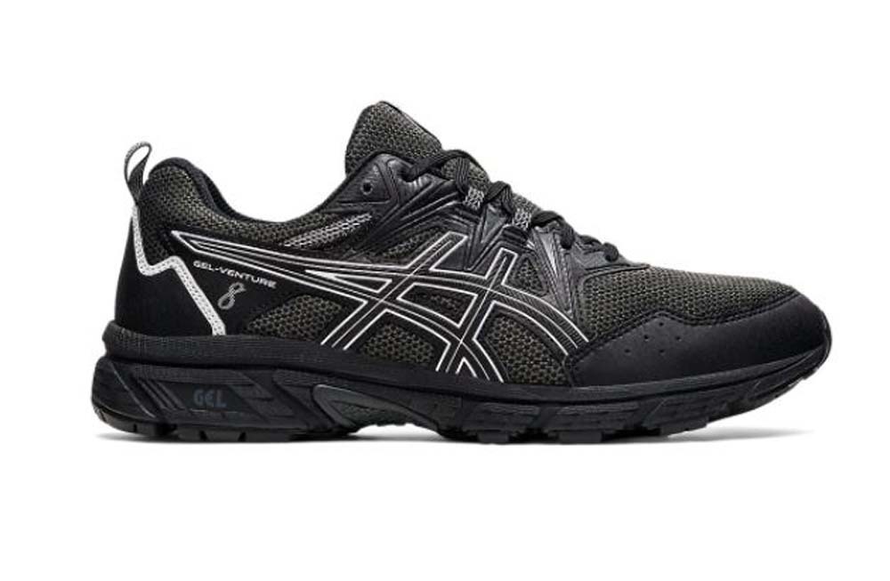 extra wide trail shoes