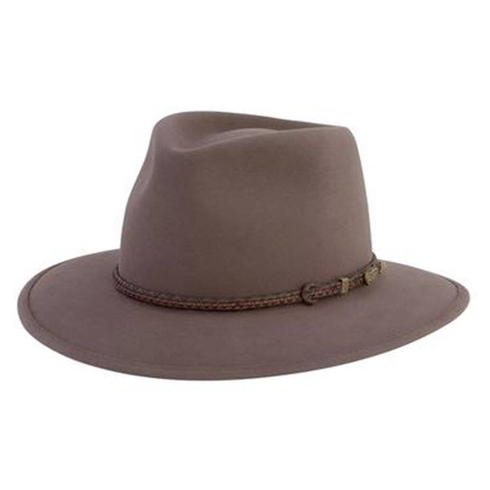 akubra traveller hat