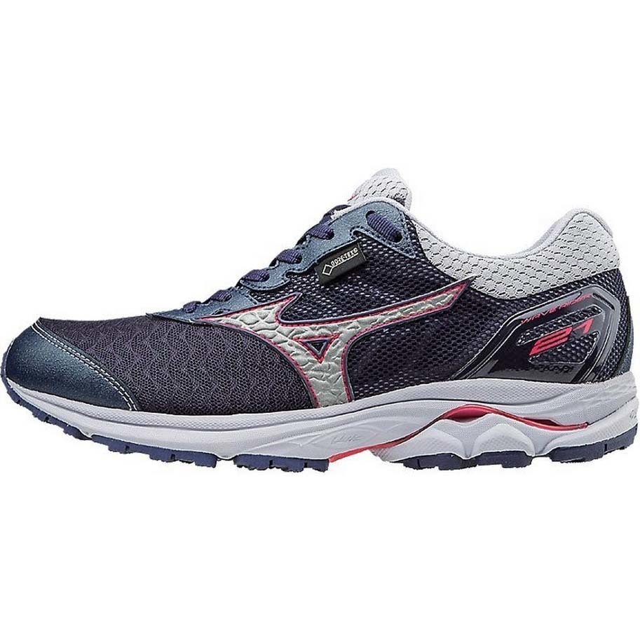 mizuno waterproof running shoes