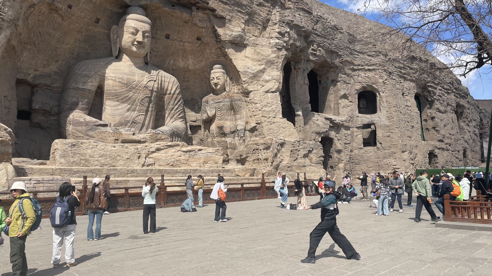 photo of Lauren at the Yungang Grottoes in Datong