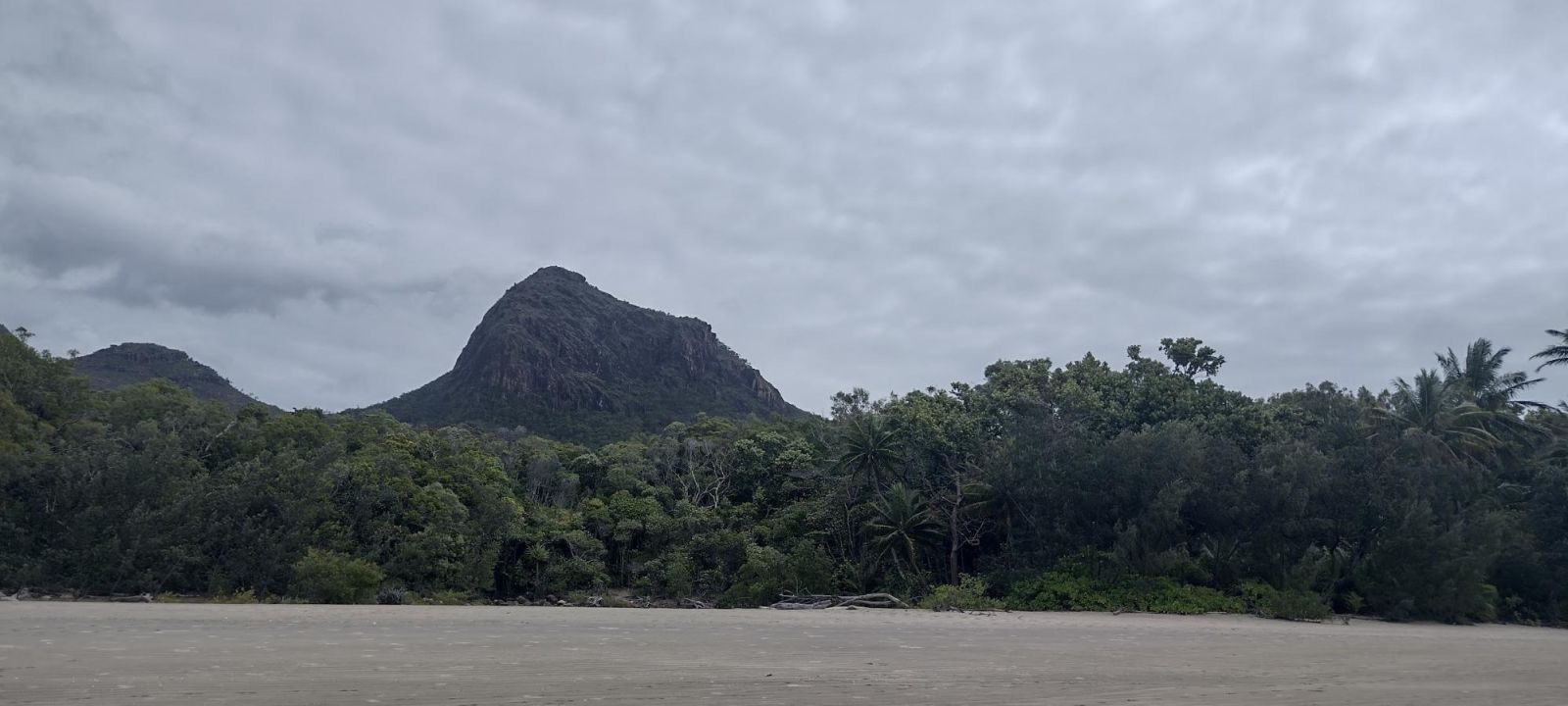 Mountain view from the Thorsborne