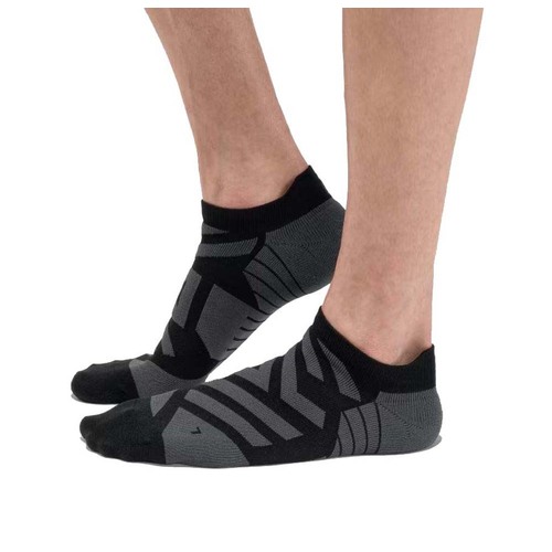 On Running Performance Mens Low Show Socks